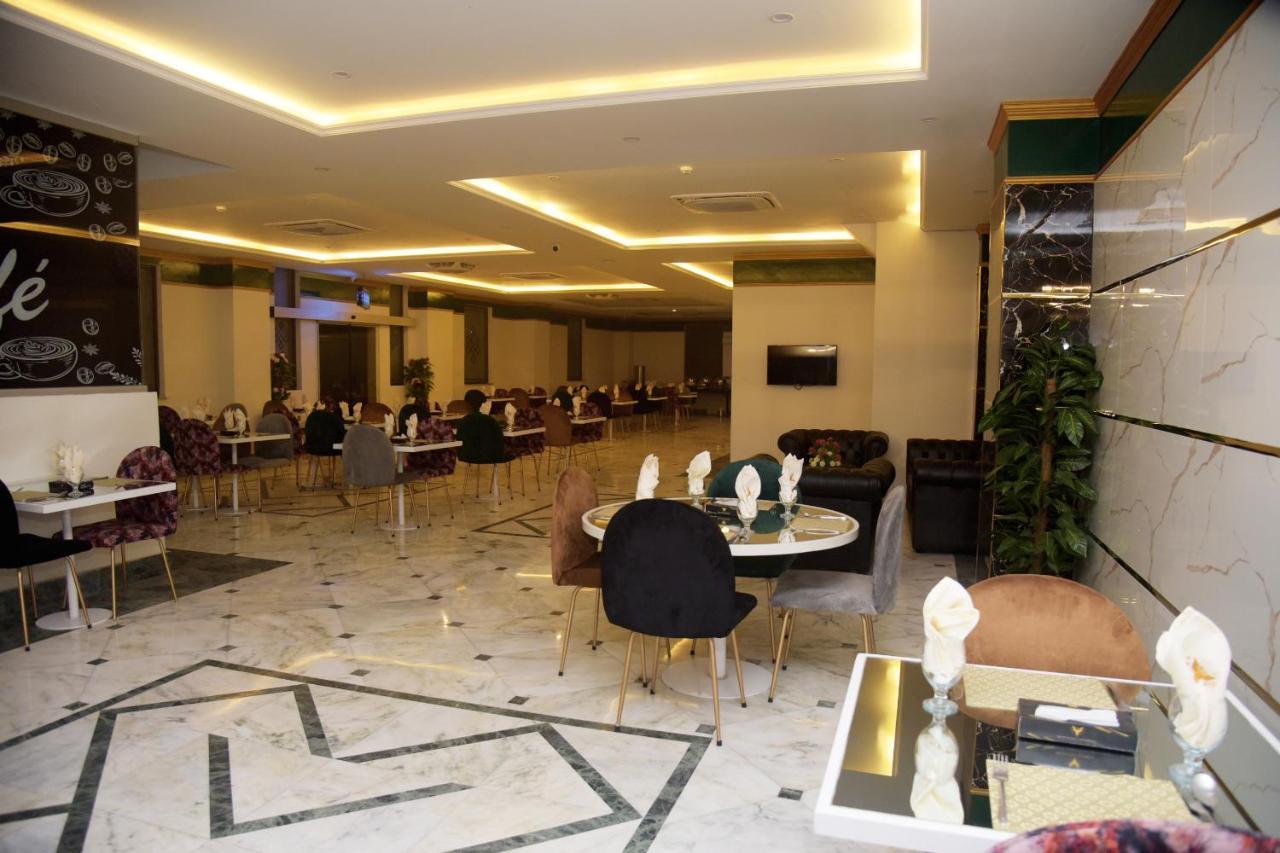 The Rich Hotel & Apartments لاهور المظهر الخارجي الصورة