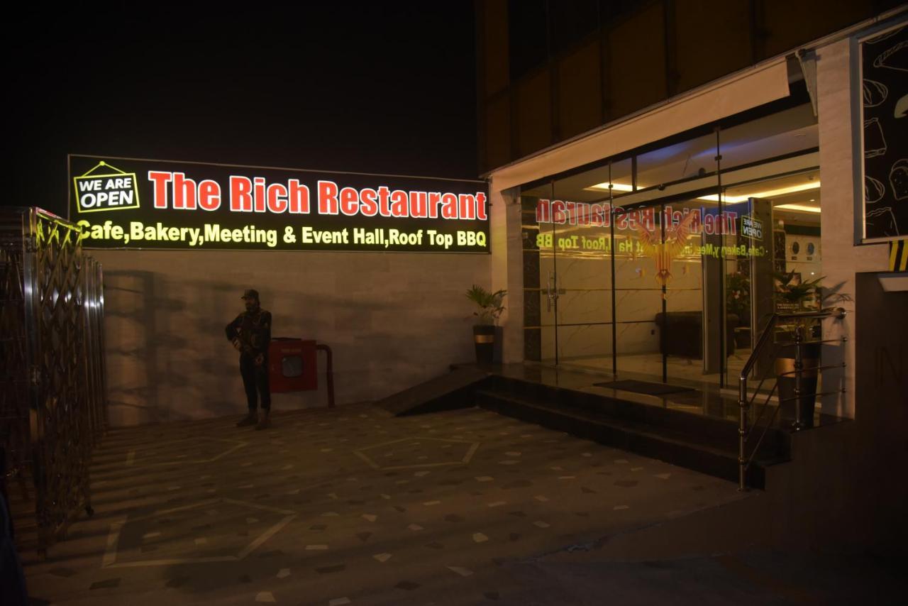The Rich Hotel & Apartments لاهور المظهر الخارجي الصورة