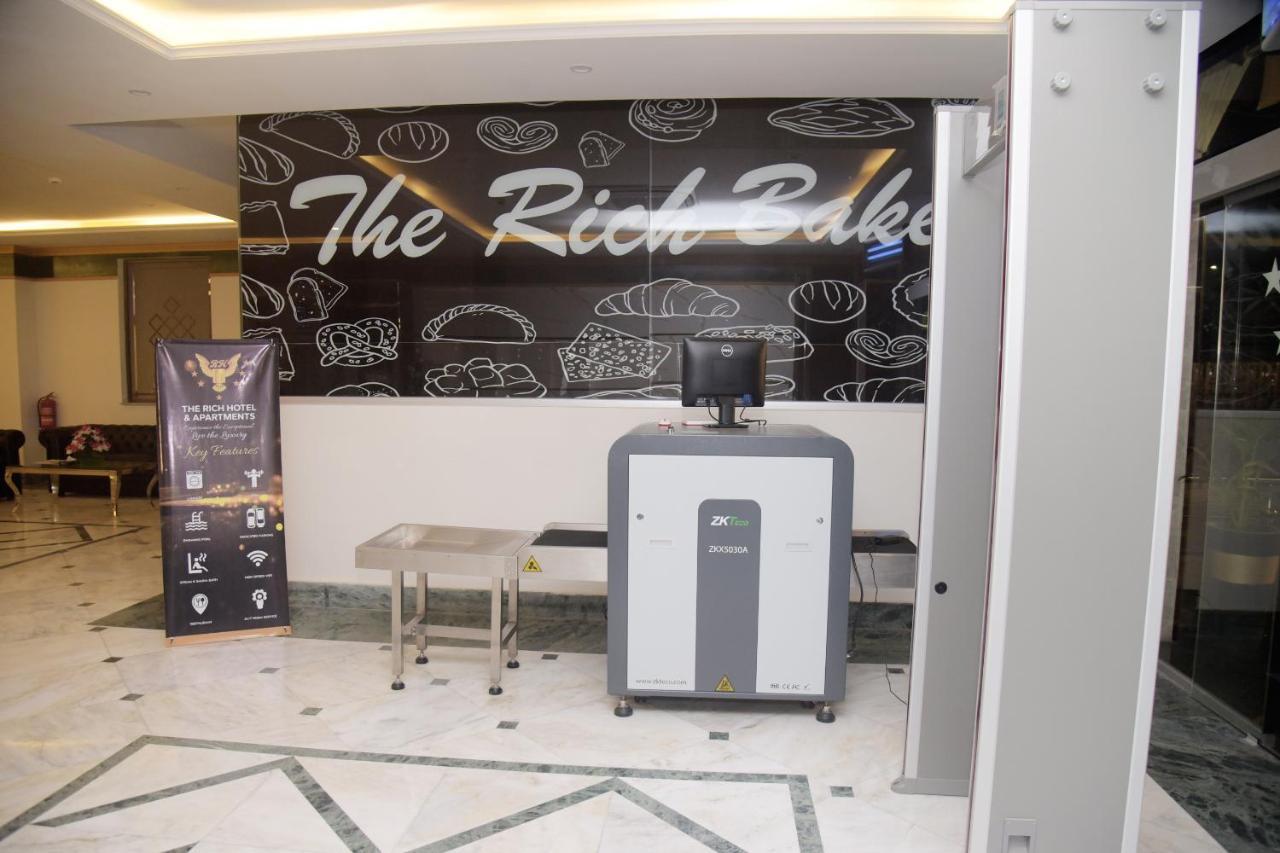 The Rich Hotel & Apartments لاهور المظهر الخارجي الصورة