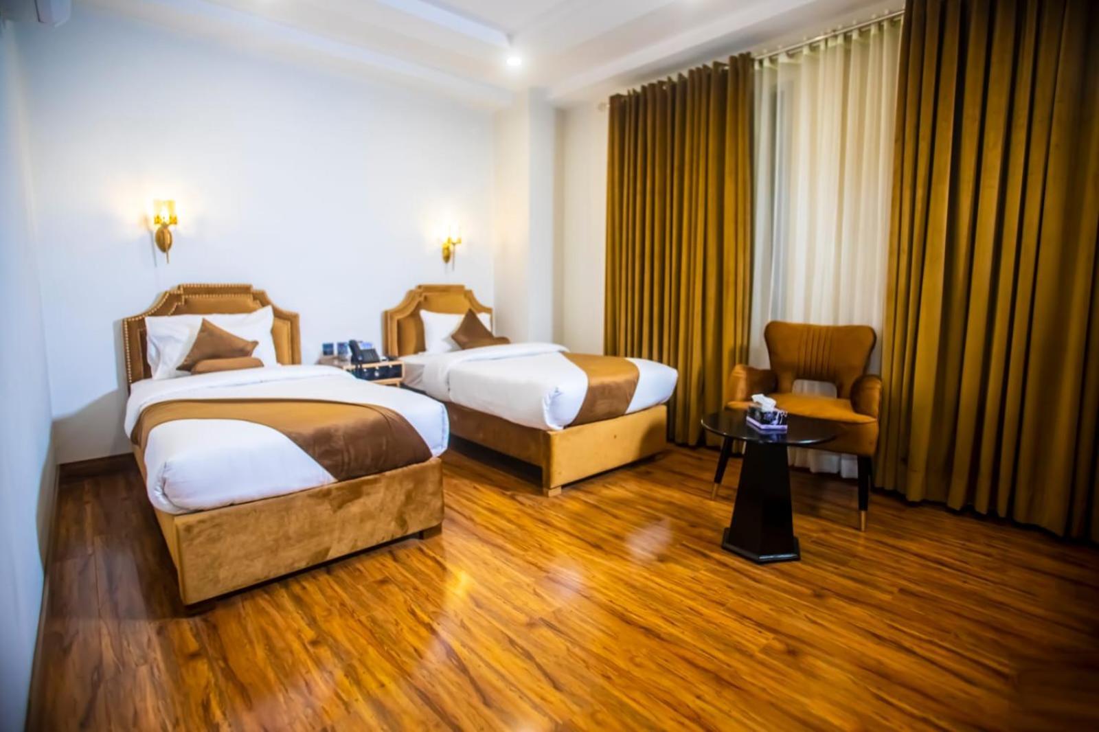 The Rich Hotel & Apartments لاهور المظهر الخارجي الصورة