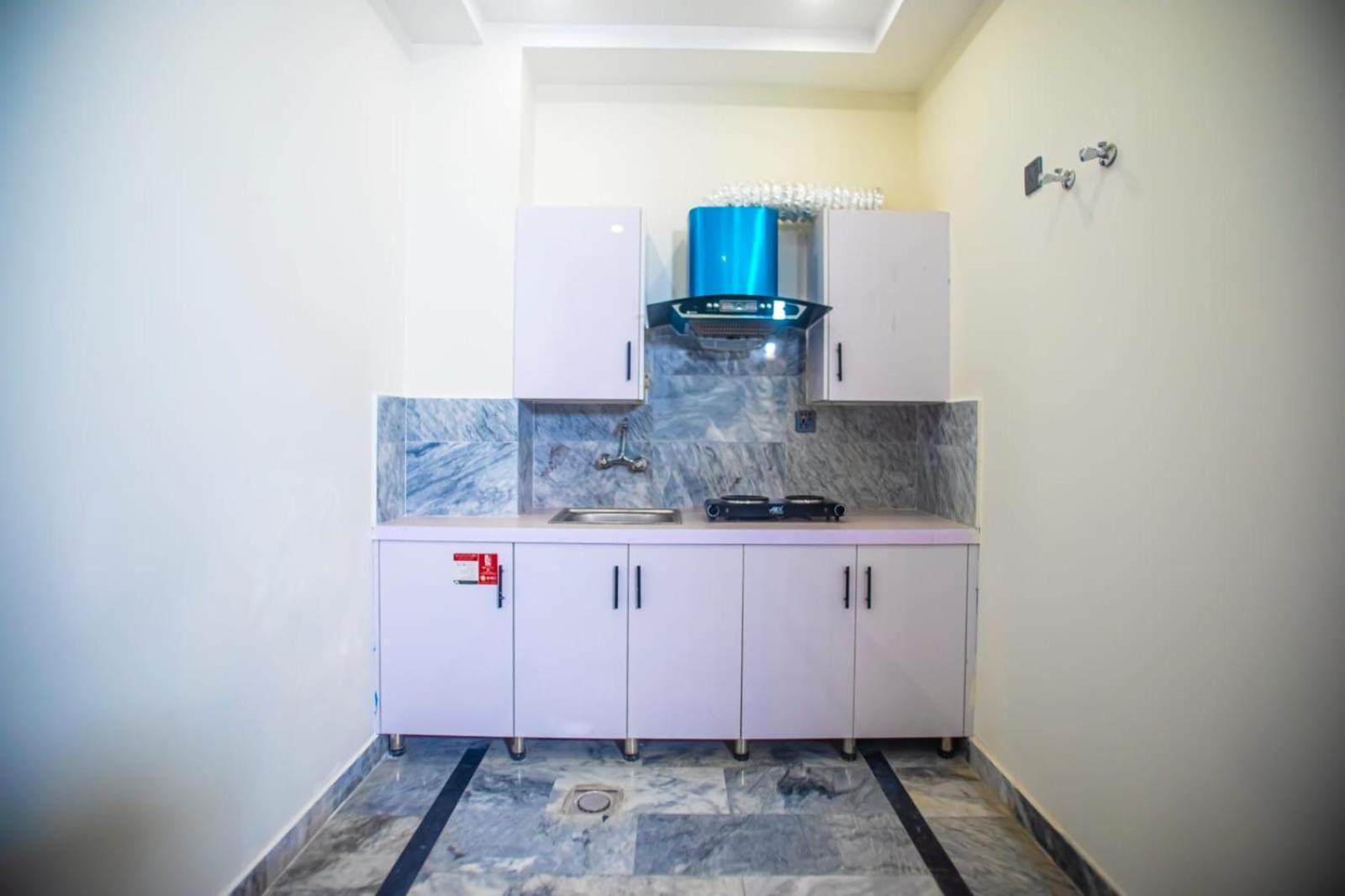 The Rich Hotel & Apartments لاهور المظهر الخارجي الصورة
