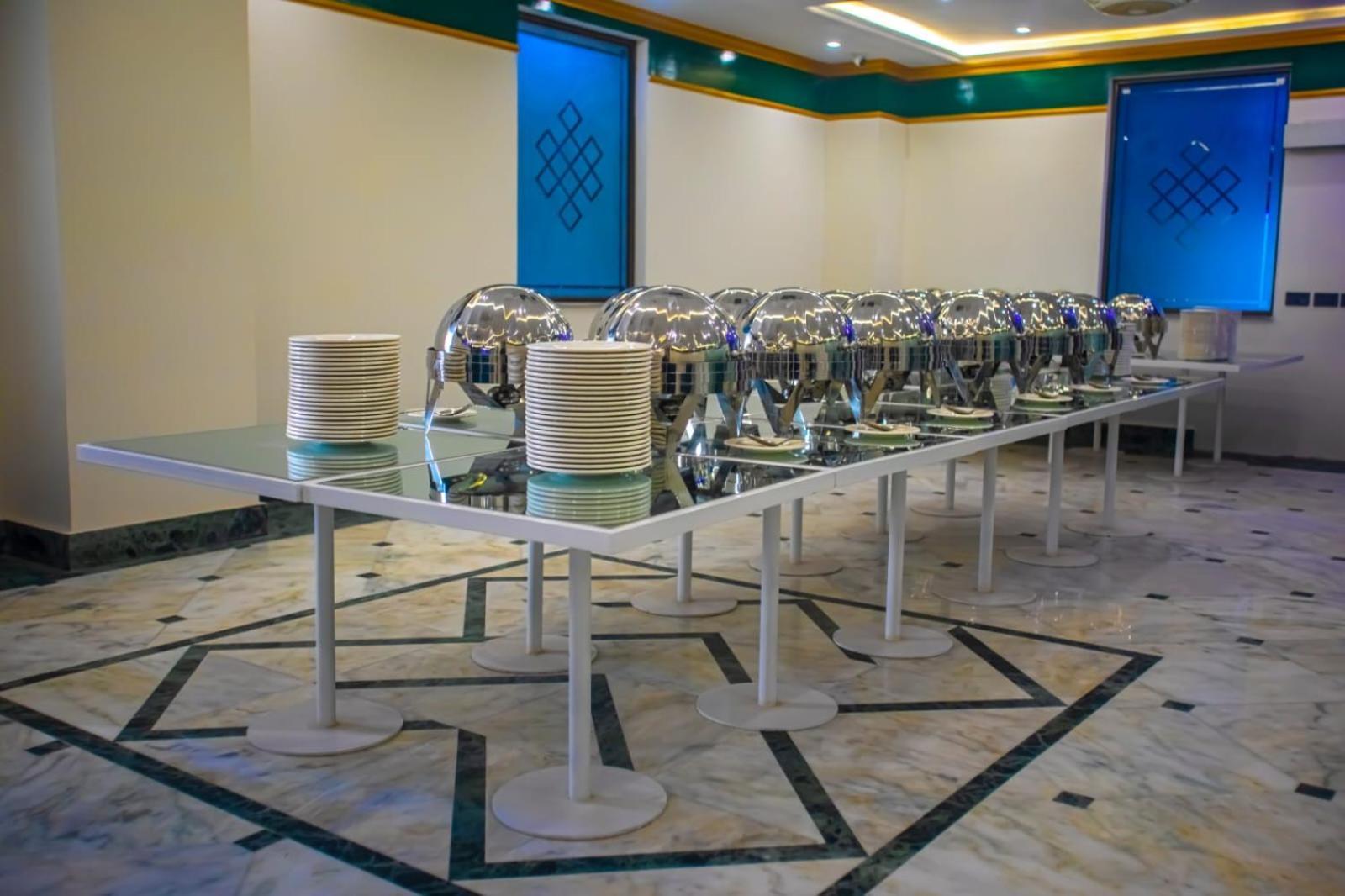 The Rich Hotel & Apartments لاهور المظهر الخارجي الصورة